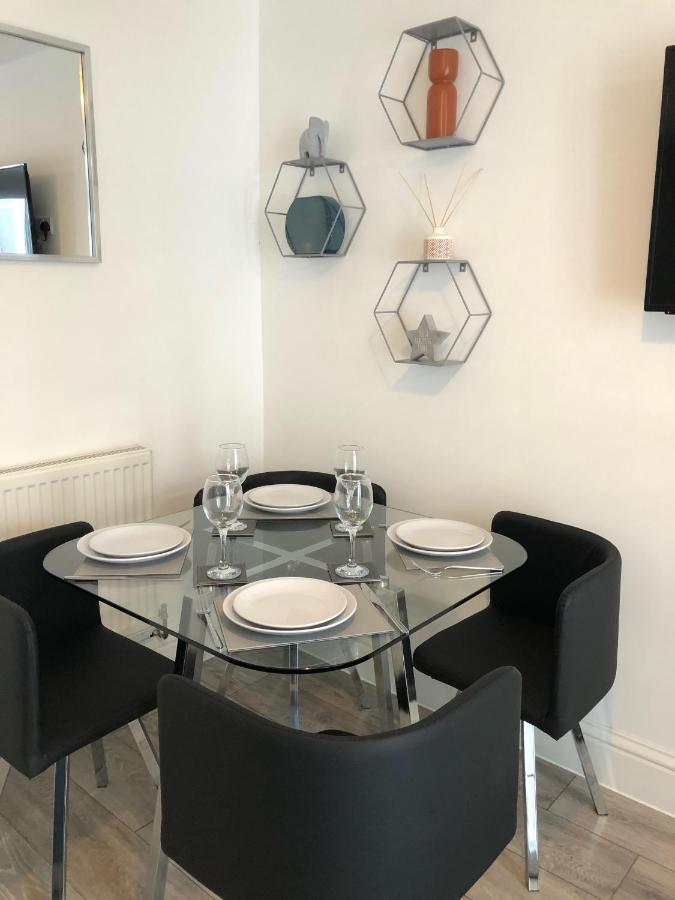 Highfield House - 1 Bed-Sleeps 2-Tjs20Hh Appartement Ilfracombe Buitenkant foto